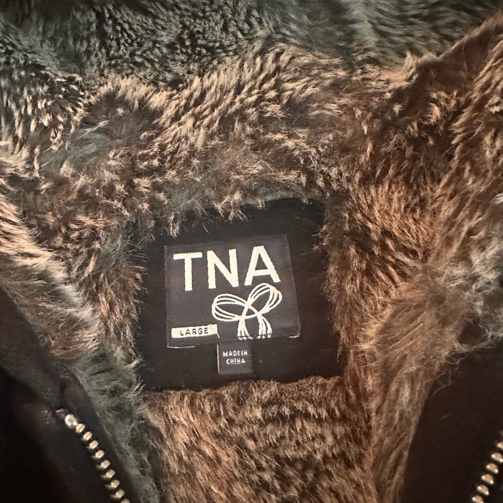 Womens ARITZIA TNA Hoodie with Faux Fur SZ L Black Full Zipper & Pockets. - Picture 6 of 13